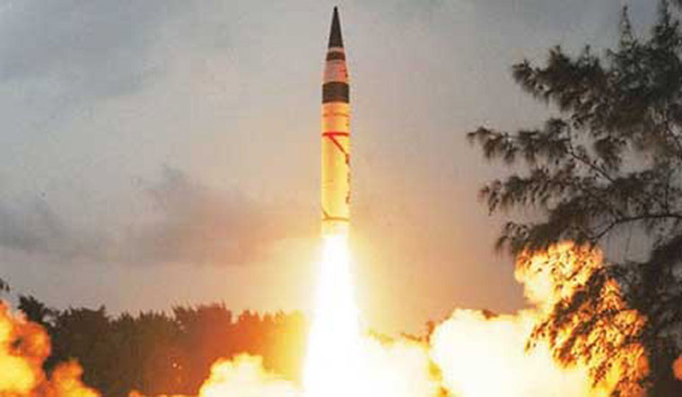 India Successfully Test Fires Nuclear Capable Agni 5 The Week