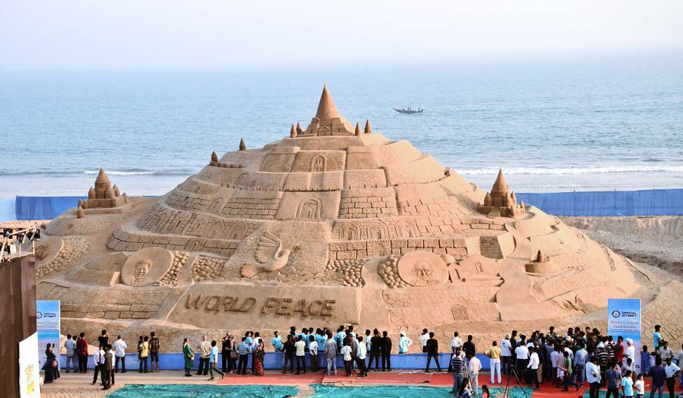 This Dutch artist creates more than just sandcastles on the beach