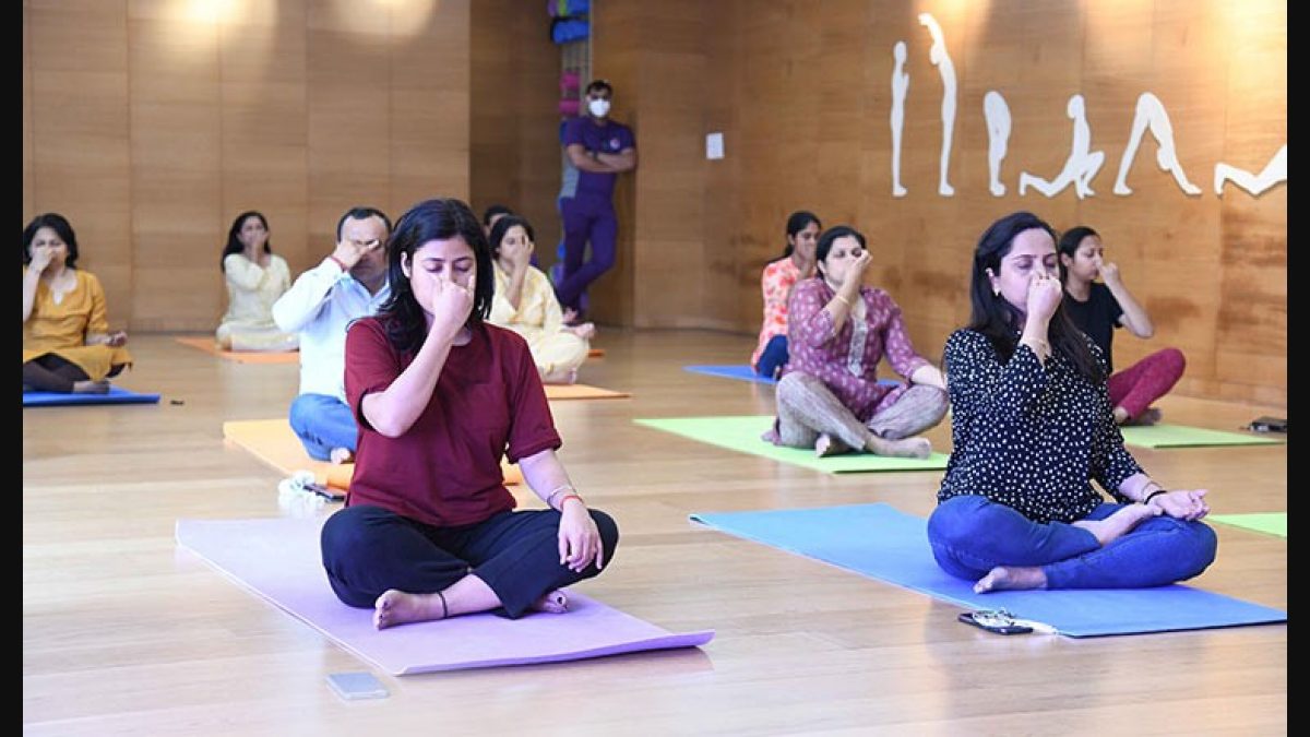 Yoga asanas meet medicine: What medical research at AIIMS, Delhi, shows -  The Week