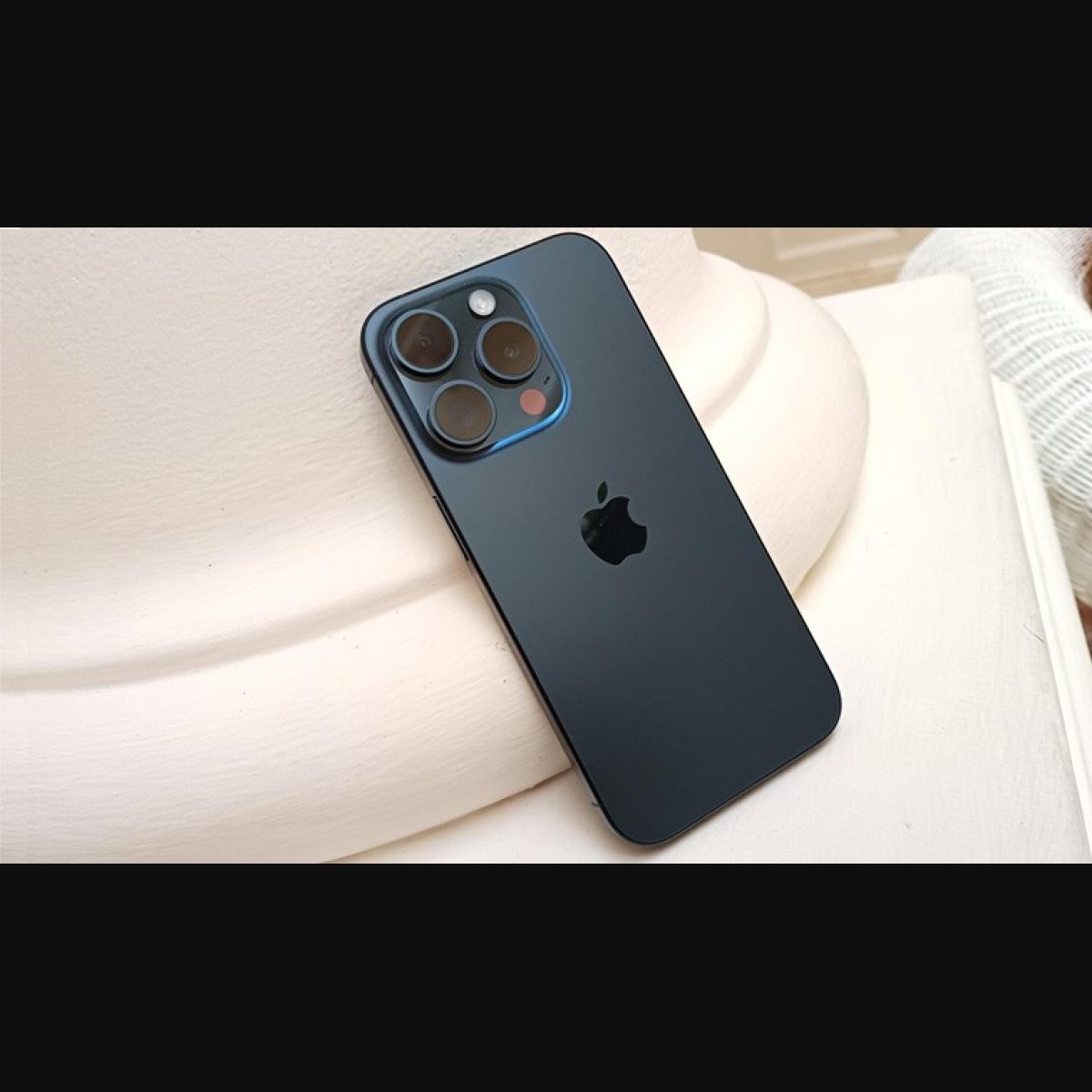 Apple iPhone 15 Pro, iOS, 6.1, 5G, SIM Free, 128GB, Blue Titanium