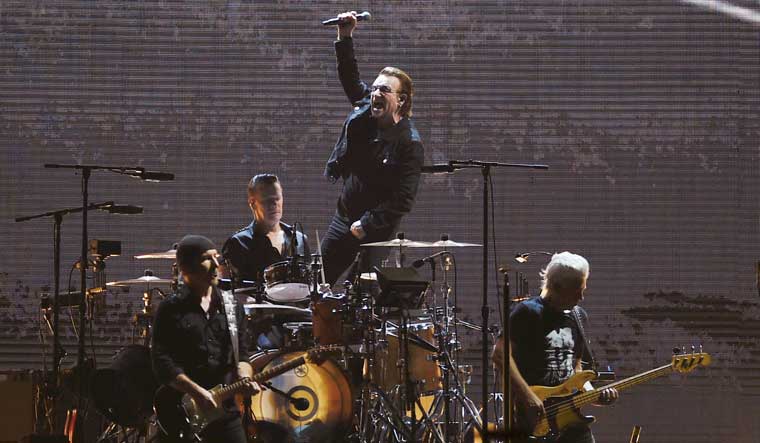 U2 Mumbai concert: Smriti Irani, Gauri Lankesh declared female icons ...