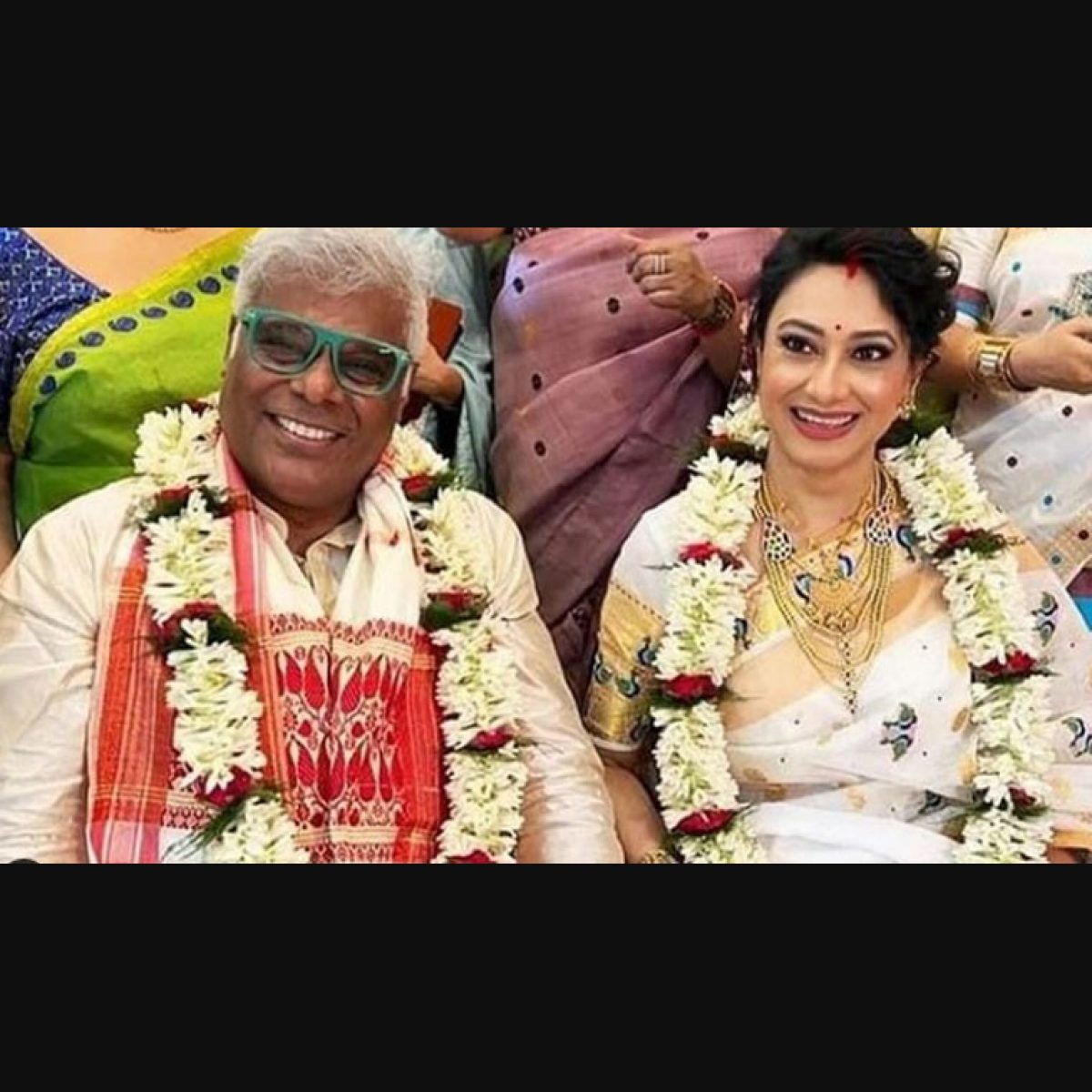 Actor Ashish Vidyarthi marries Rupali Barua in Kolkata. See viral images of  newly-wedded couple
