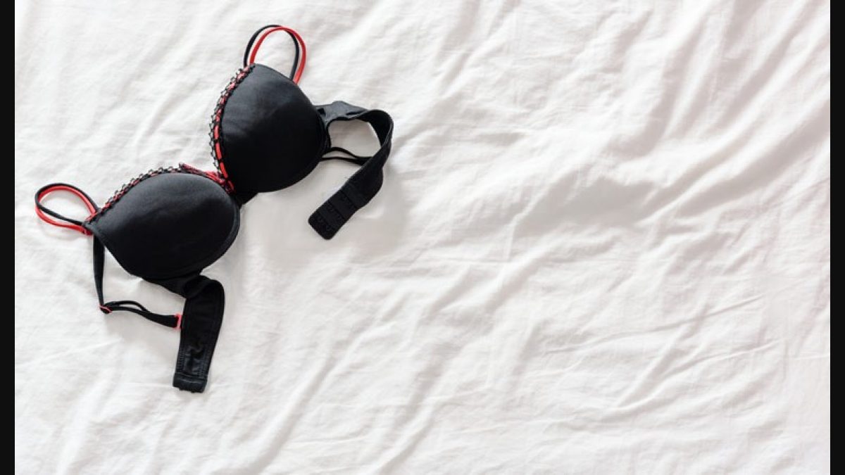 Sleeping With Bra - Myths and Facts