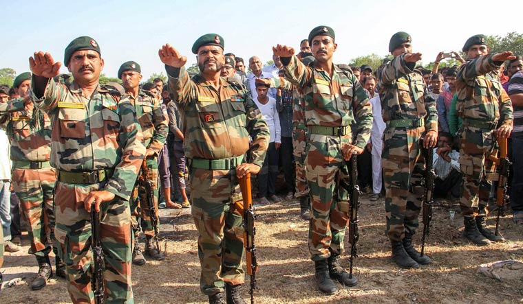 Indian Army to raise soldiers' killings in DGMO talk - The Week