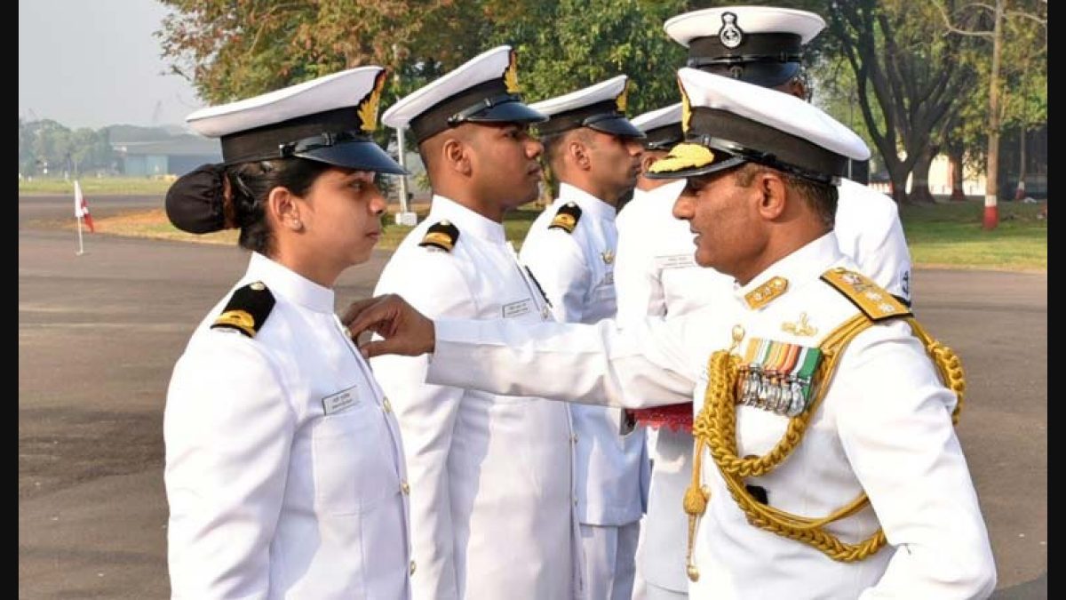 Update 129+ indian coast guard dress uniform - seven.edu.vn