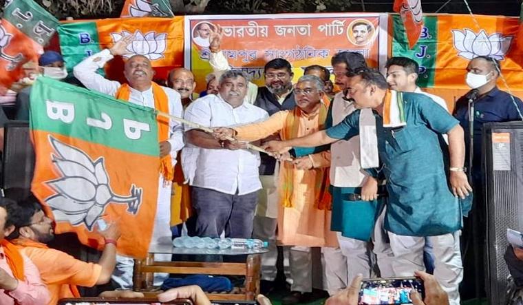 TMC MLA Jitendra Tiwari joins BJP - The Week