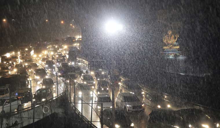 Bengaluru Flooded Again As Heavy Rain Batters City; IMD Issues Yellow ...