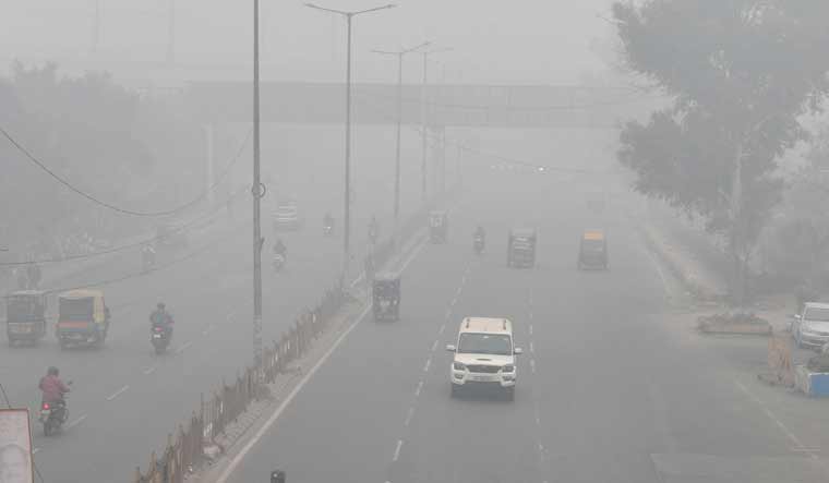 Delhi battles cold wave: At least 150 flights delayed, schools to ...