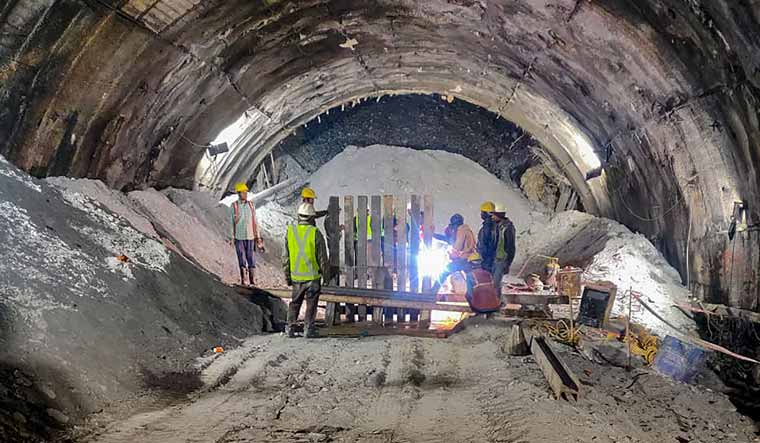 Uttarkashi Tunnel Collapse: Landslide Hinders Drilling Work As Rescue ...