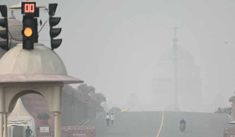 AQI Hits 440: Delhi Suffers In 'severe' Category; Govt's Emergency Meet ...