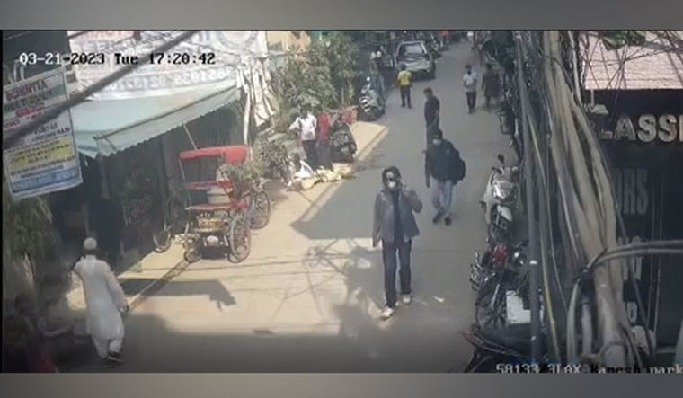 Fresh CCTV footage shows Amritpal Singh without turban on Delhi streets ...