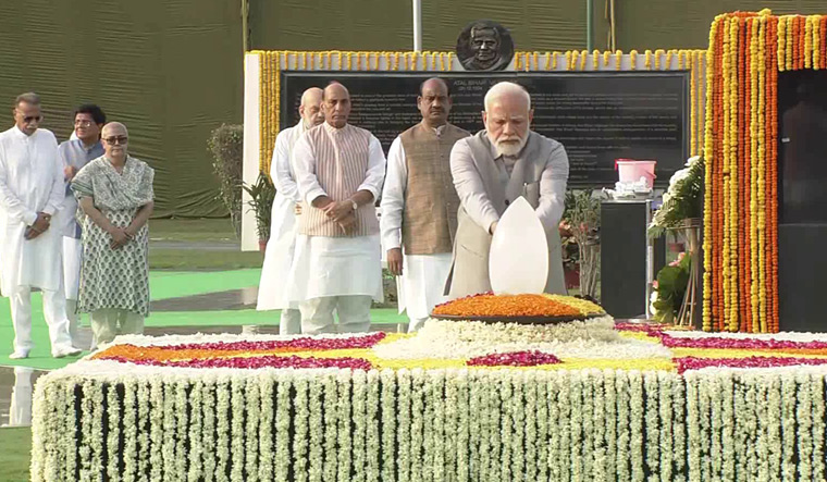 PM Modi Pays Tribute To Vajpayee On His Death Anniversary; Says 'India ...