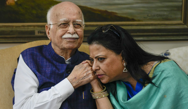 ‘Gratitude to millions of Swayamsevaks, dear wife Kamla’: Advani on ...