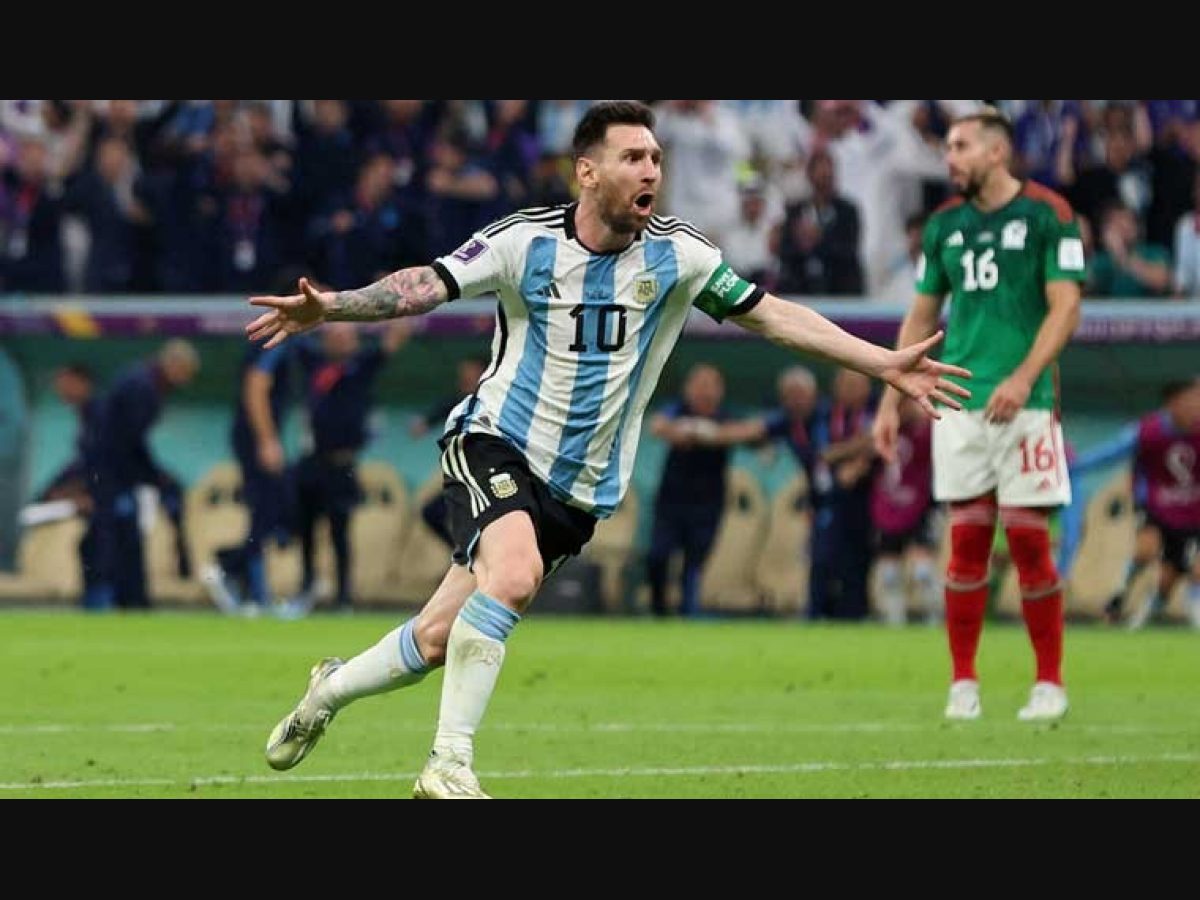 Lionel Messi leads Argentina to 2-0 win over Mexico at World Cup