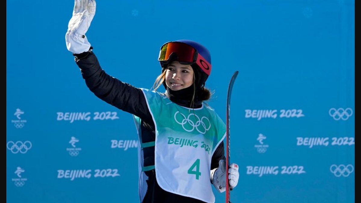 Teen skier Eileen Gu turned down Team USA to represent China - The Week