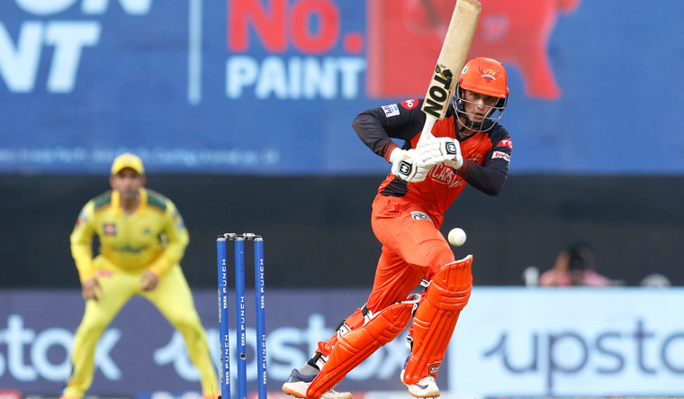 IPL: SRH Crush CSK By 8 Wickets; Abhishek Sharma Scores Maiden Fifty ...