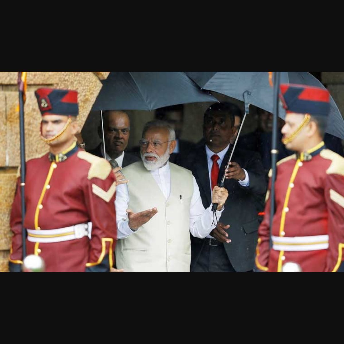 Together with you- come rain or shine': Sri Lankan President offers to hold  umbrella for PM Modi