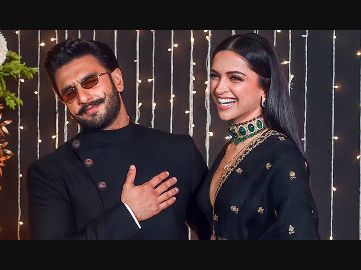 Deepika Padukone, Ranveer Singh confirm they are expecting first